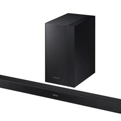 Samsung HW-K450 2.1-Channel Soundbar & Subwoofer Surround Sound System 300 Watt