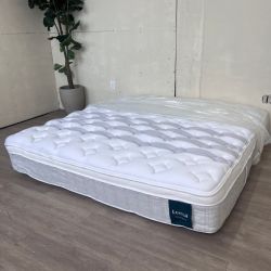 Fast Delivery Available — Leesa Sapira Chill Hybrid King Mattress