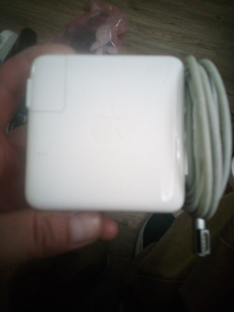 Apple Notebook Charge