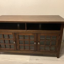 TV Stand / Entertainment Center