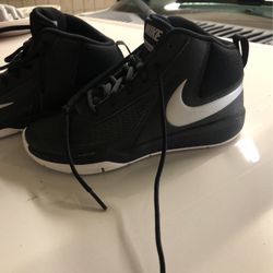 Size 2 Y Nike High Top