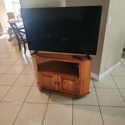 Wood Corner Unit TV Stand / Storage Unit