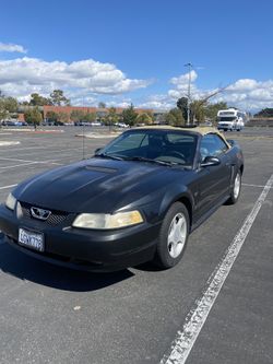 2000 Ford Mustang