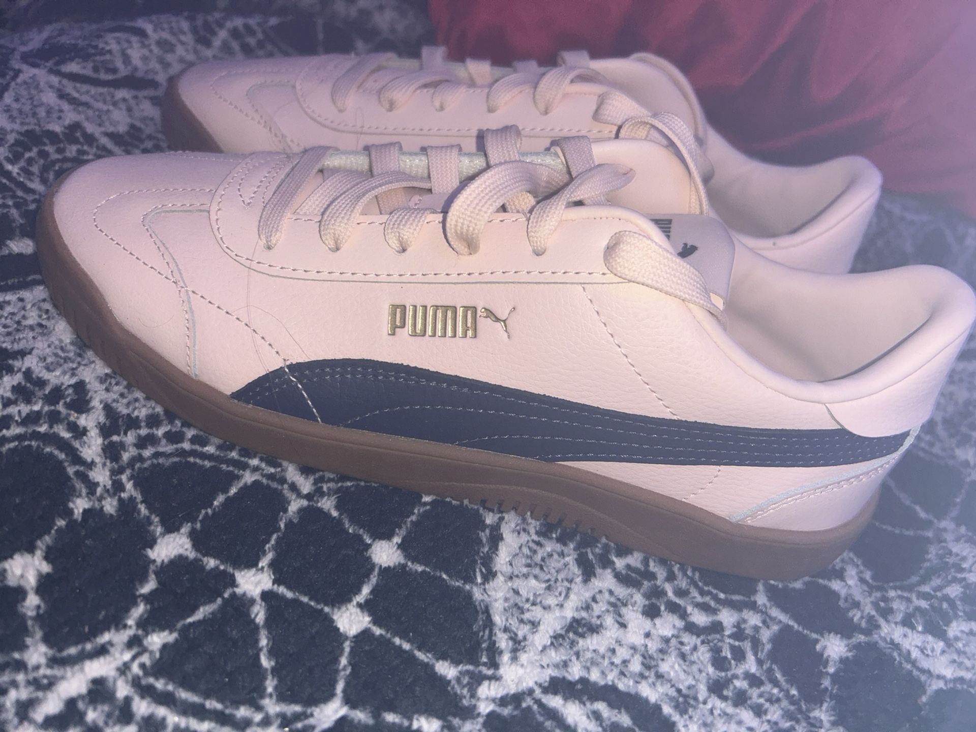 Womens Light Pink Puma Tennis Shoes Brand New With Tag Size 8 1/2