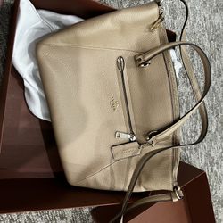 New Coach Shoulder Bag