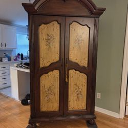 Armorie/Entertainment Center