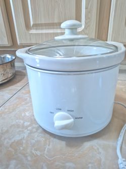 2 Qt Slow Cooker  Crock Pot 4 Temp Settings See Thru Glass Lid White  Clean