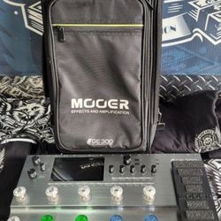 Mooer GE300 With Soft Case