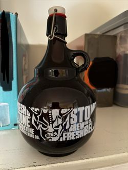 Stone Brewery 2 L Growler Swing Top