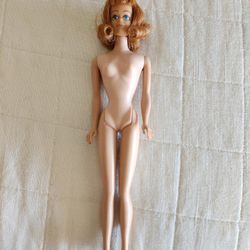 Vintage 1963 Midge Straight Legs Barbie