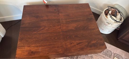 UWS- Modern wood coffee table with storage
