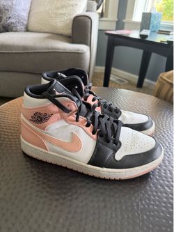Jordan 1 Mid      size:10M