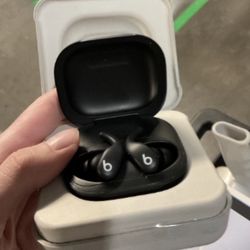 Beats Powerbeats Fit