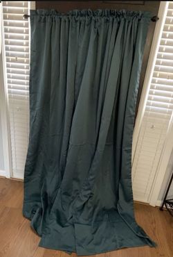 3 Curtain 