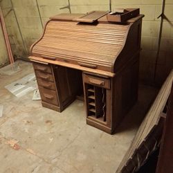 Antique Oak Rolltop Desk