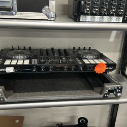 Pioneer Serato In Case 
