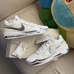 Nike Sabrina 4 LX White Label New size 10.5 Men 12 Women
