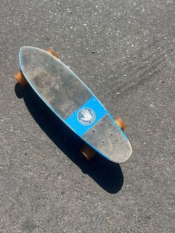 Skateboard - Heavy Duty 24” Body Glove Mini Cruiser Board with 60mm Body Glove Wheels in Very Good Condition !!