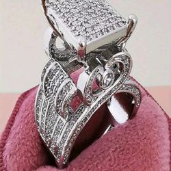 RHINESTONE RING SIZE 7