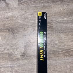 Lightly Used 4ft Grow Light