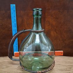 Blown Glass Dame Jean