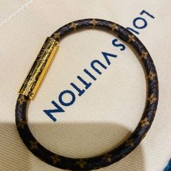 Vintage old flower brass bracelet unisex brown