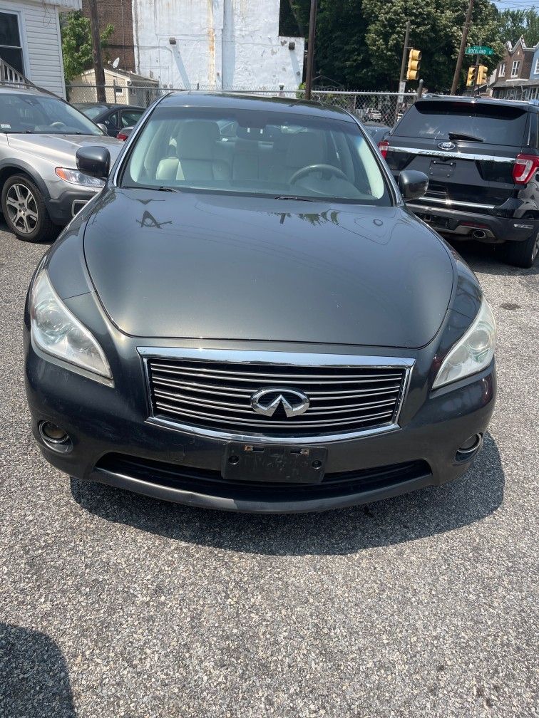 2011 Infiniti M37X