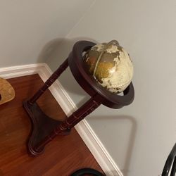  Lancaster Globe
