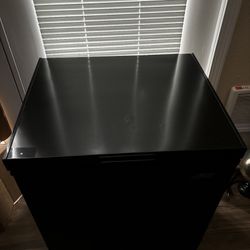 Excellent Condition Black Freezer Barely Used – Great Deal!