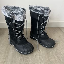 Toddler Girls Snow Boots - Size: 3