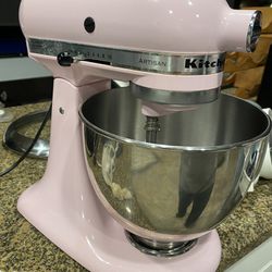Baby Pink Kitchenaid Mixer mint Condition With Grater Attachment 