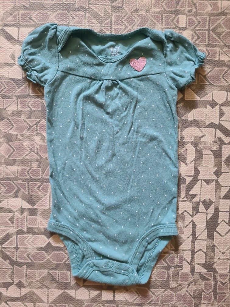 Carter's 12M Green Polka Dot Girl's Bodysuit with Pink Heart