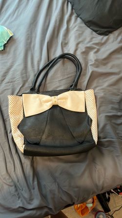 Betsy Johnson ribbon purse
