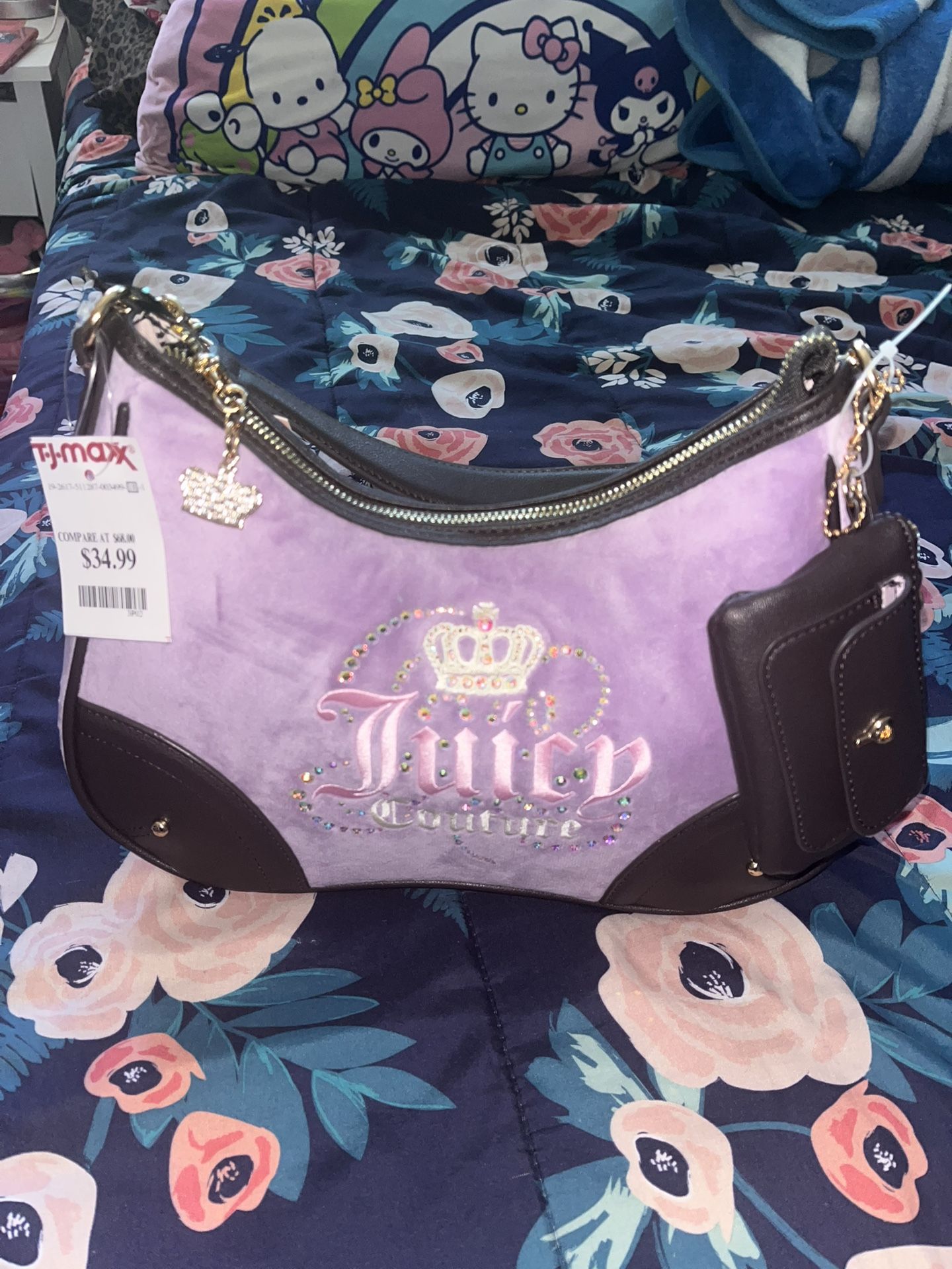 Juicy Couture ( Dreamy Juicy Shoulder) 