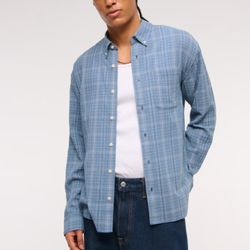 NWT Abercrombie Boucle Flannel M