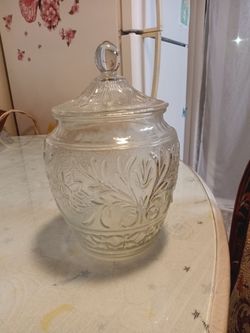 Clear Glass Cookie Jar with Lid
