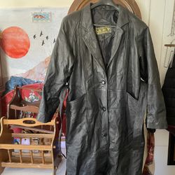 - [ ] D.A.N.Y Leather coat size (L)