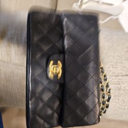 𝐂𝐡𝐚𝐧𝐞𝐥  Vintage Classic Double Flap Bag