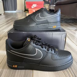 Men's Nike Air Force 1 '07 SE Shoes - Black Laser Orange - Size 11