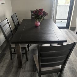 Dining Room Set