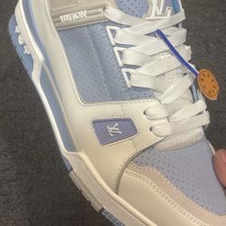 Lv Trainer Sneakers 