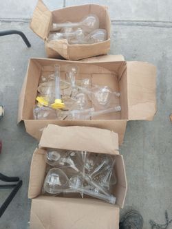 for sale  laboratory glassware $350.00 was $150.00 each box
