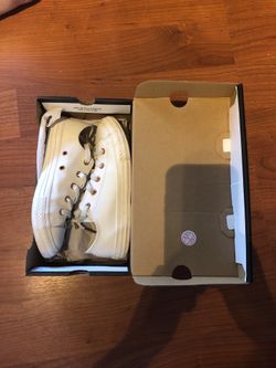 White Leather Converse Size 2 Worn Twice