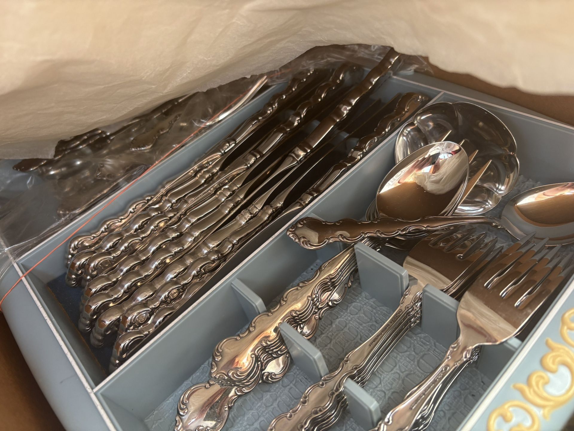 Stainless Cutlery Set- Oneida