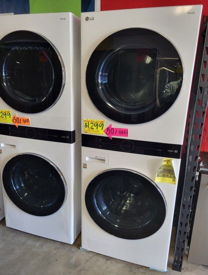 LG ThinQ WashTower Single Unit Front Load Washer 4.5 Cubic Feet AND Gas Dryer 7.4 Cubic Feet