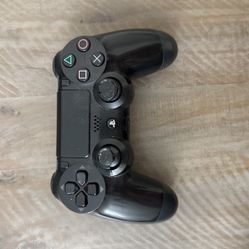 Used PS4 Controller