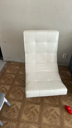 Rotating comfy chair
