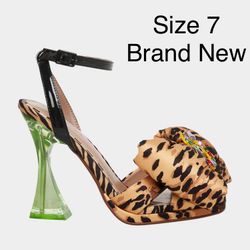 Betsey Johnson Heels – Size 7 – Brand New