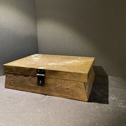 VTG Copper Repouse Box / Tea-Caddy