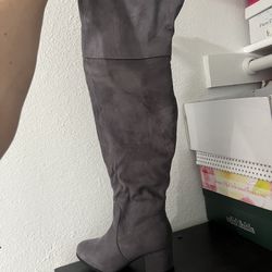 High  Knee Boots